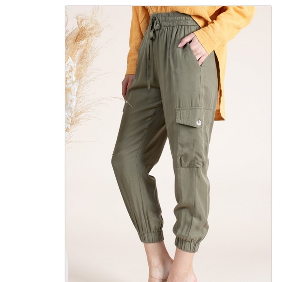 Blue Velvet “ Brockton “ Blue Velvet 100% Tencel Cargo Jogger 40 - Picture 2 of 4